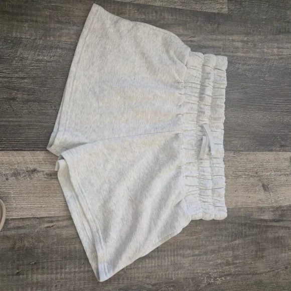 Relaxx High-Waist Women's Lounge Shorts in Light Gray - Picture 2 of 5